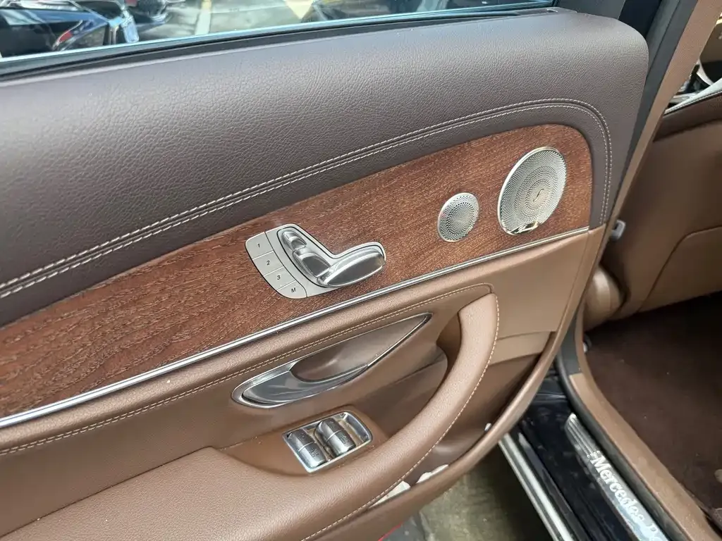 Mercedes-Benz E-Class 2022 из CN, фото 10