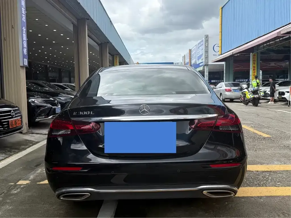 Mercedes-Benz E-Class 2022 из CN, фото 5