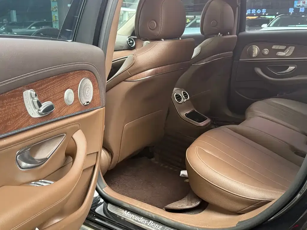 Mercedes-Benz E-Class 2022 из CN, фото 6