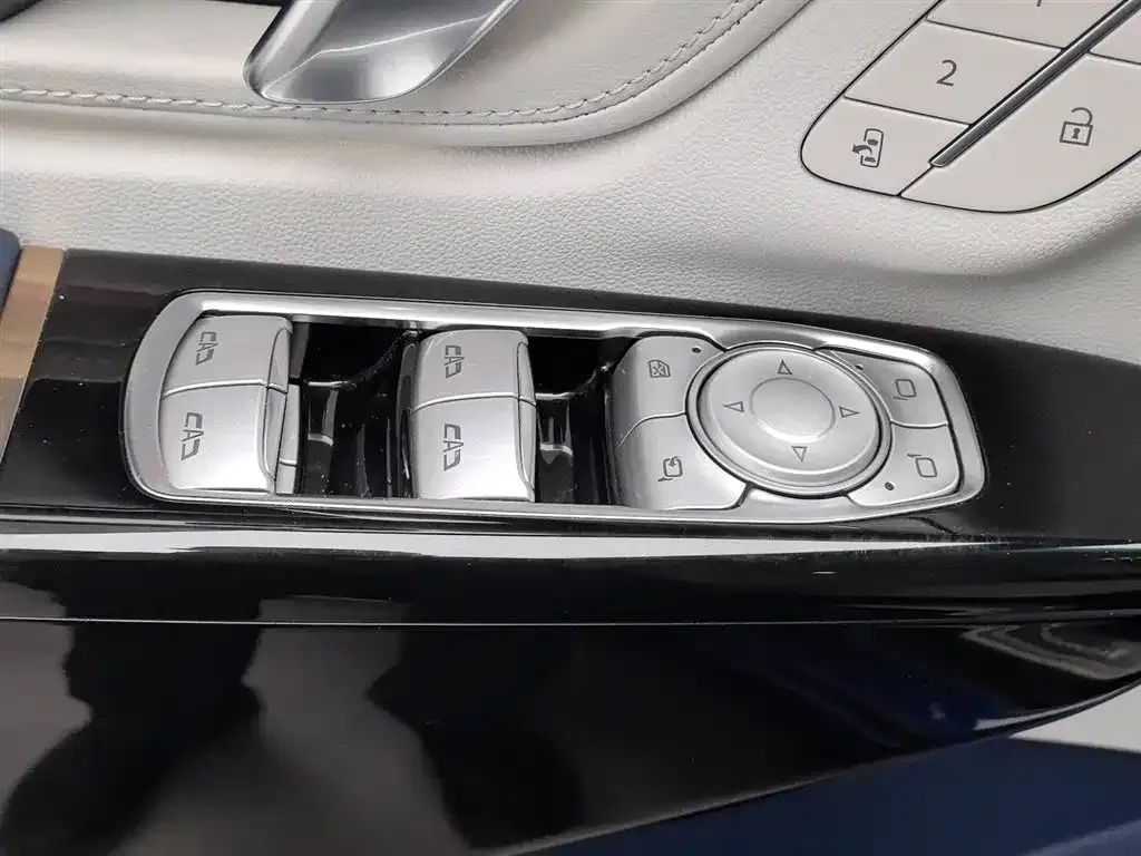 Buick Century 2023 из CN, фото 9