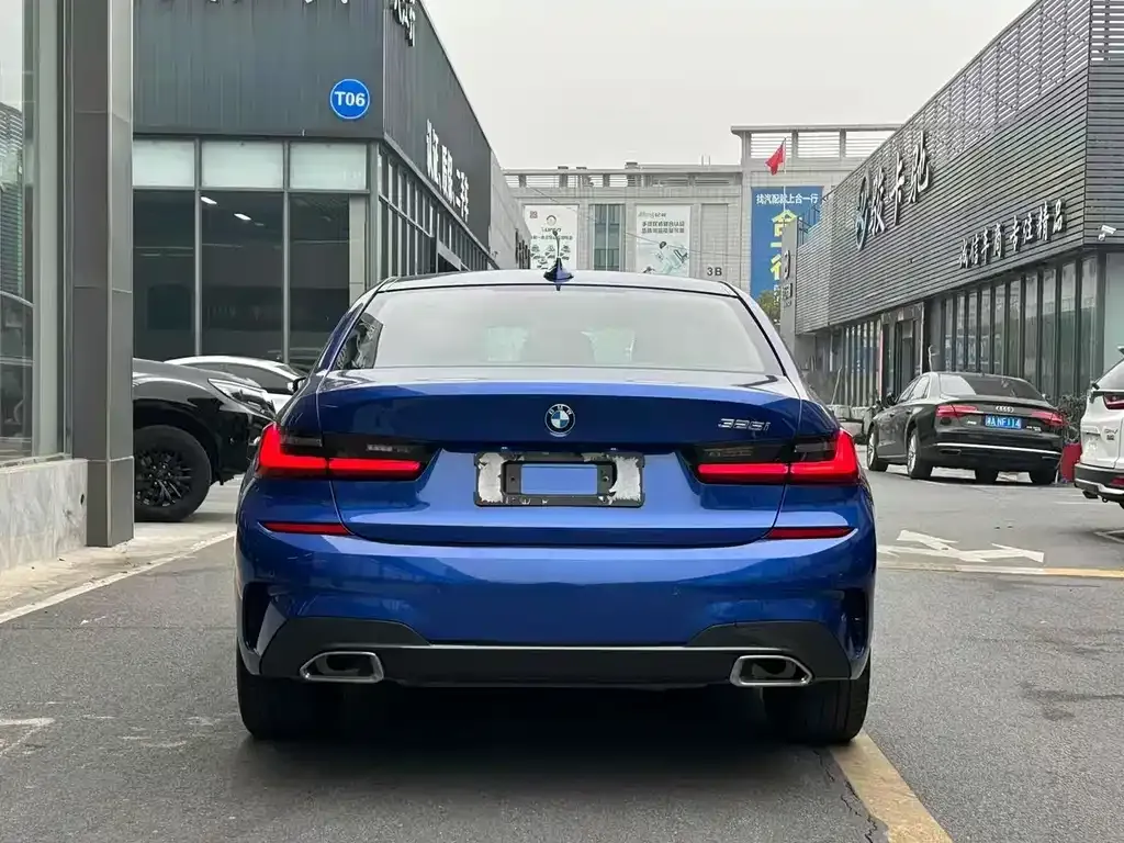 BMW 3 Series 2022 из CN, фото 9