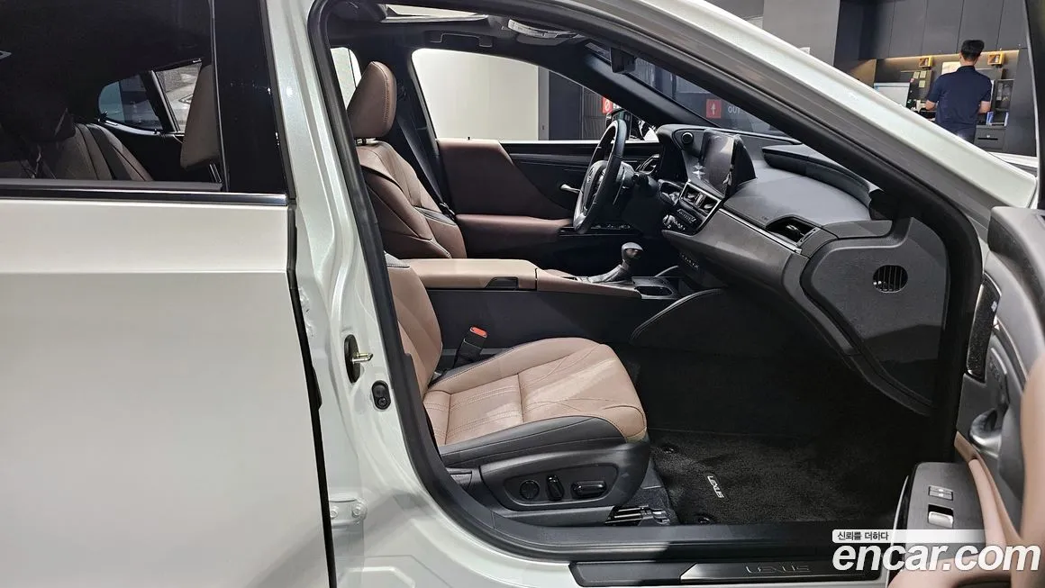 Lexus ES 2025 из KR, фото 10