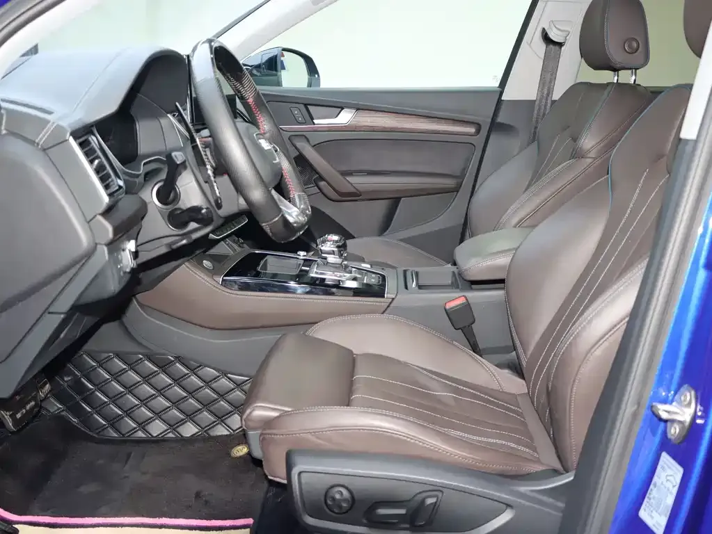 Audi Q5L 2022 из CN, фото 4