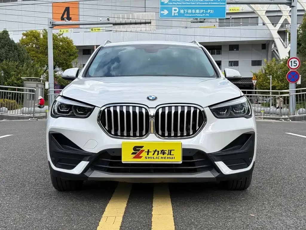 BMW X1 2022 из CN, фото 2