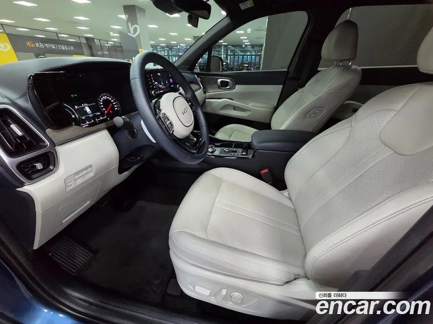 Kia Sorento — фото 10