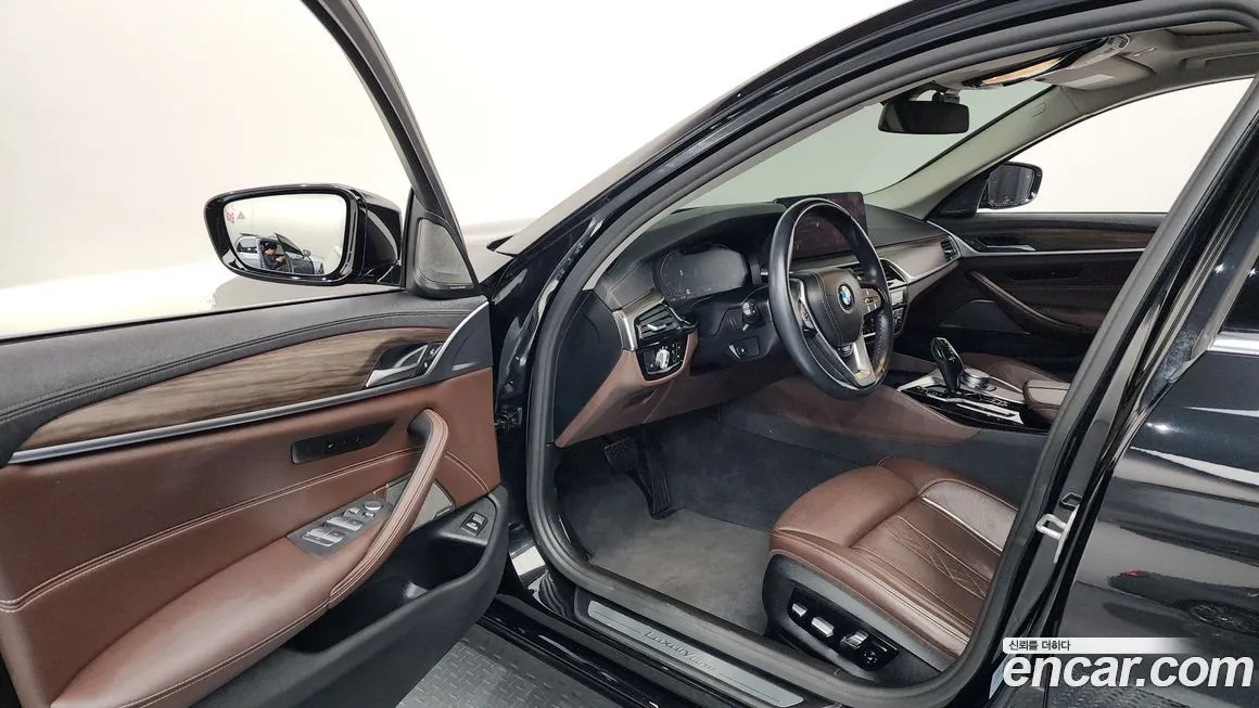 BMW 5-Series 2021 из KR, фото 10