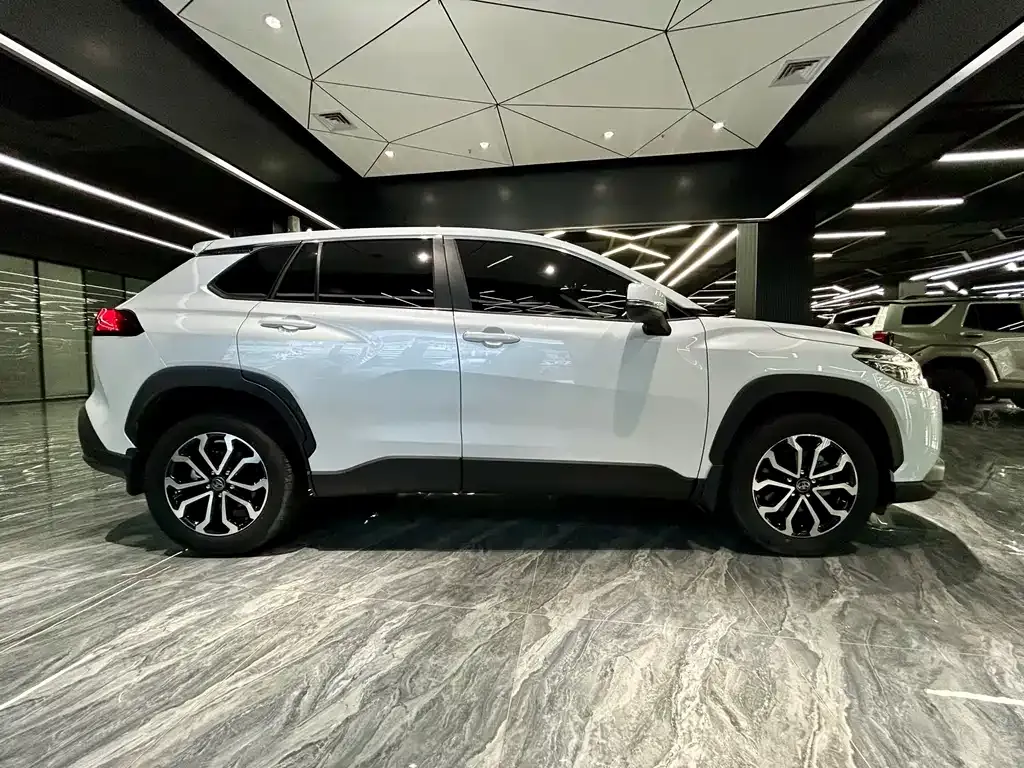 Toyota Frontlander 2022 из CN, фото 4