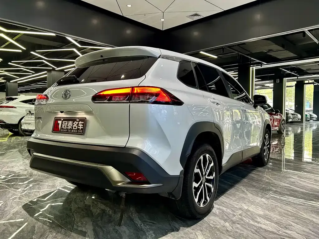 Toyota Frontlander 2022 из CN, фото 5