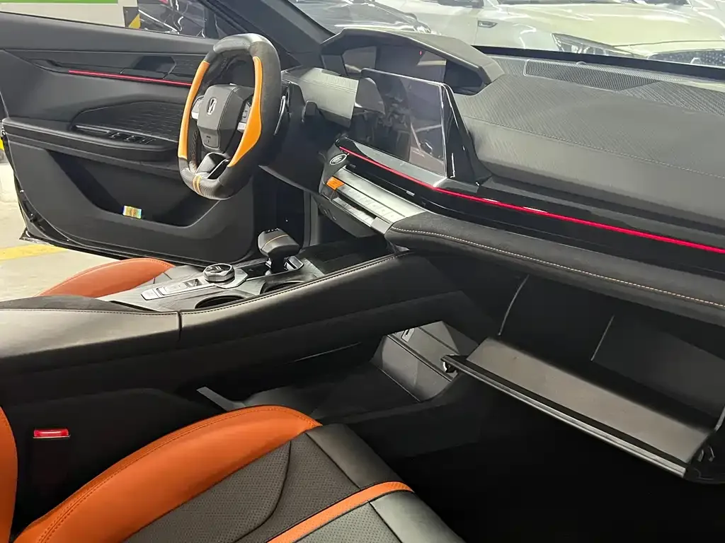 Changan UNI-V 2024 из CN, фото 9