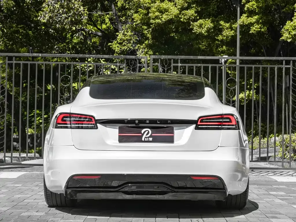 Tesla Model S 2023 из CN, фото 5