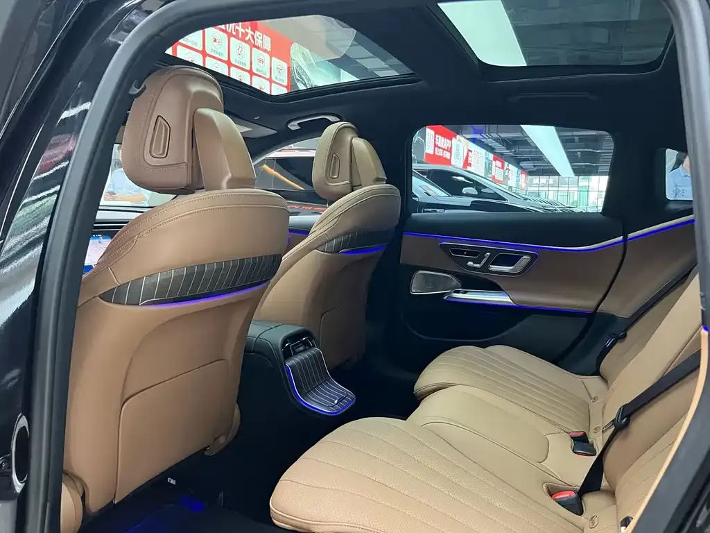 Mercedes-Benz E-Class 2024 из CN, фото 10