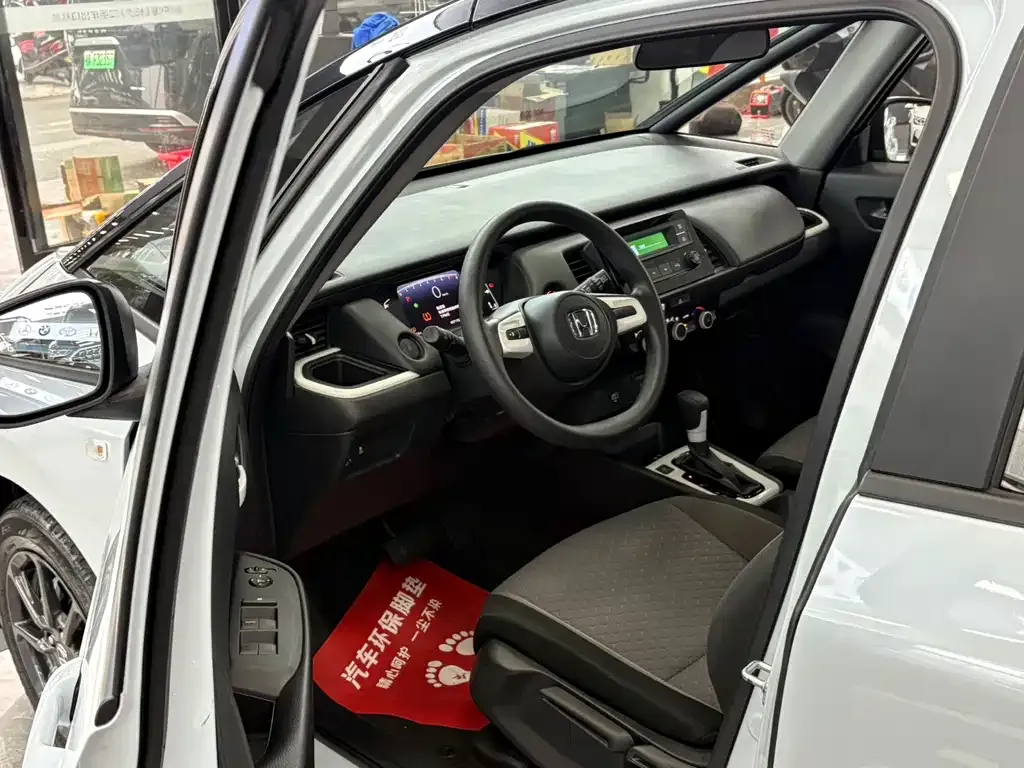 Honda Fit — фото 5