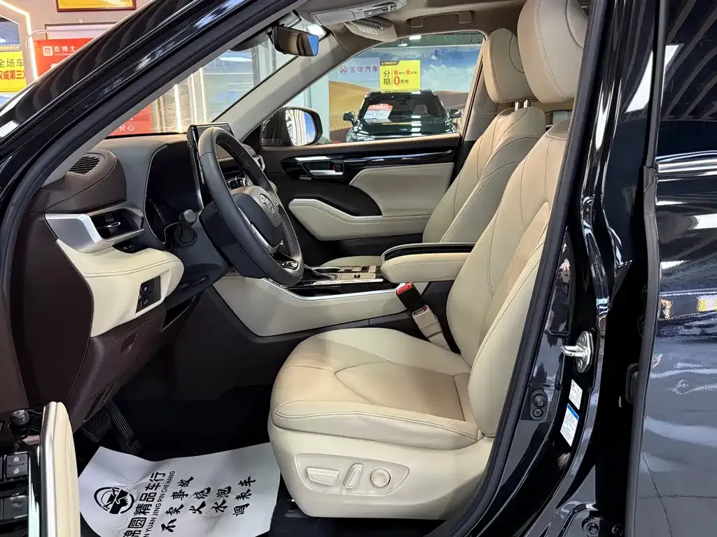 Toyota Highlander 2022 из CN, фото 9