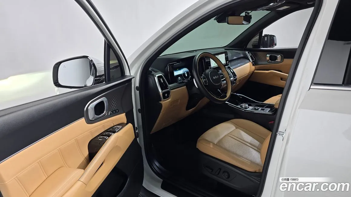 Kia Sorento — фото 10