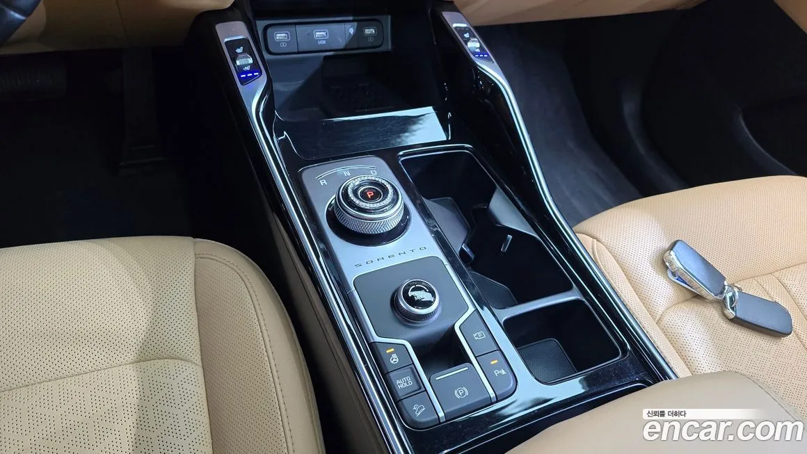 Kia Sorento — фото 9