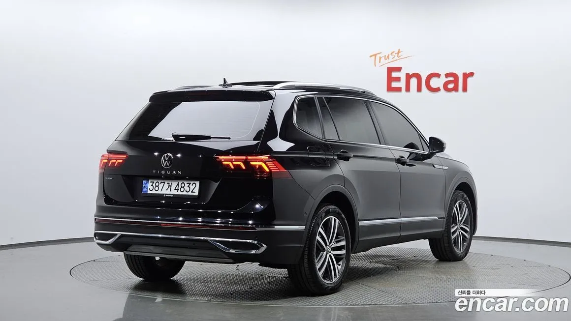 Volkswagen Tiguan — фото 2