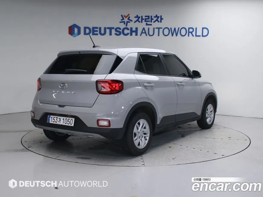 Hyundai Venue — фото 2