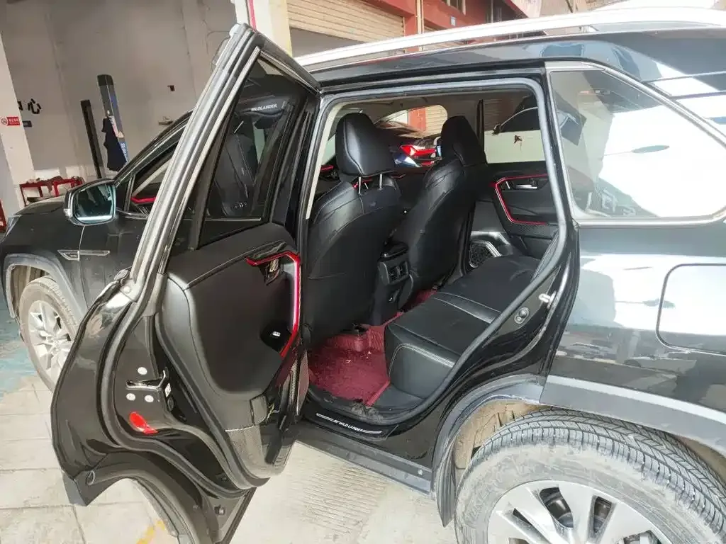 Toyota Wildlander 2021 из CN, фото 8