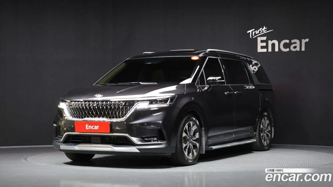 Kia Carnival — фото 1