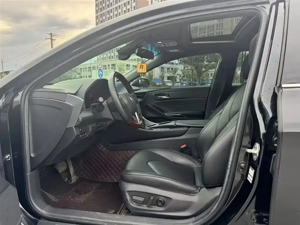 Toyota Avalon 2023 из CN, фото 9