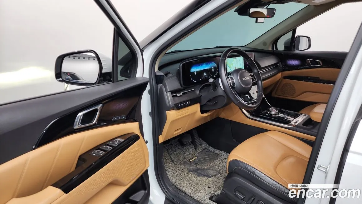Kia Carnival — фото 10
