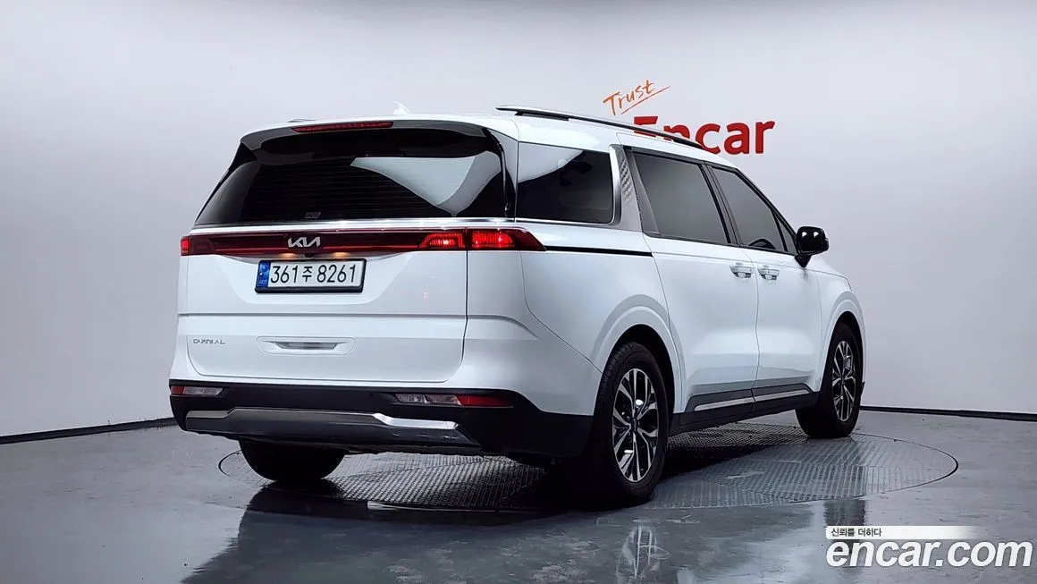 Kia Carnival — фото 2