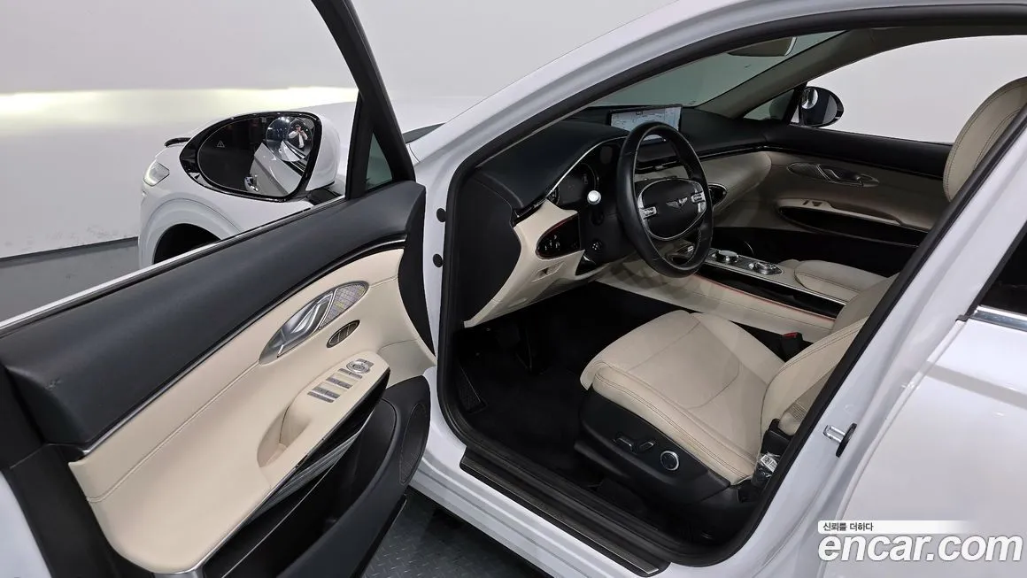 Genesis GV70 — фото 10