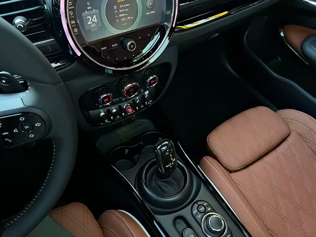 [object Object] Mini Clubman 2024 из CN, фото 9