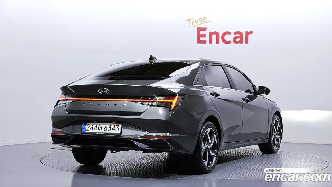 Hyundai AVANTE 2021 из KR, фото 2