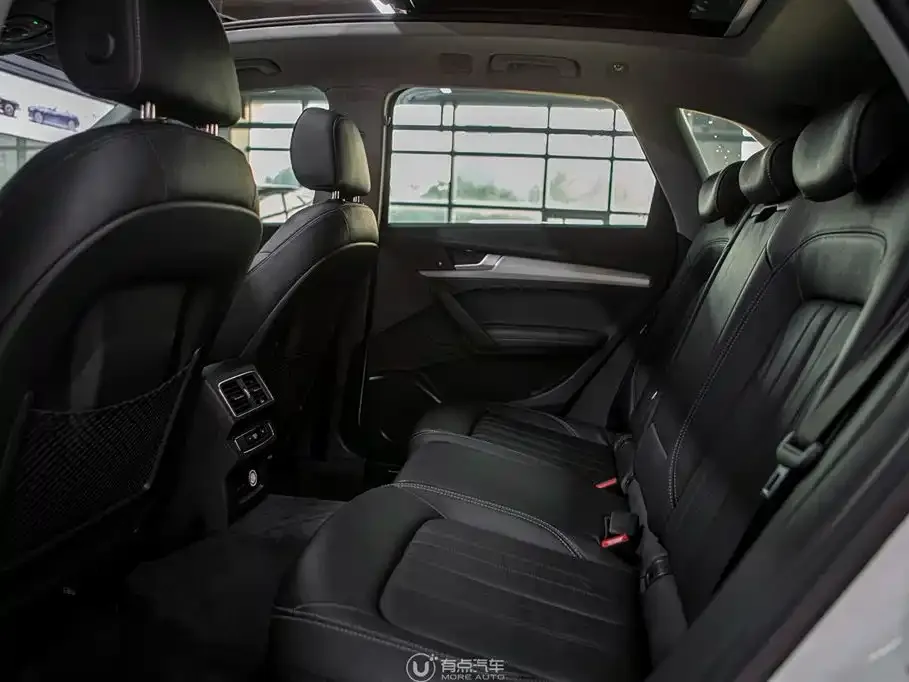 Audi Q5L 2021 из CN, фото 6