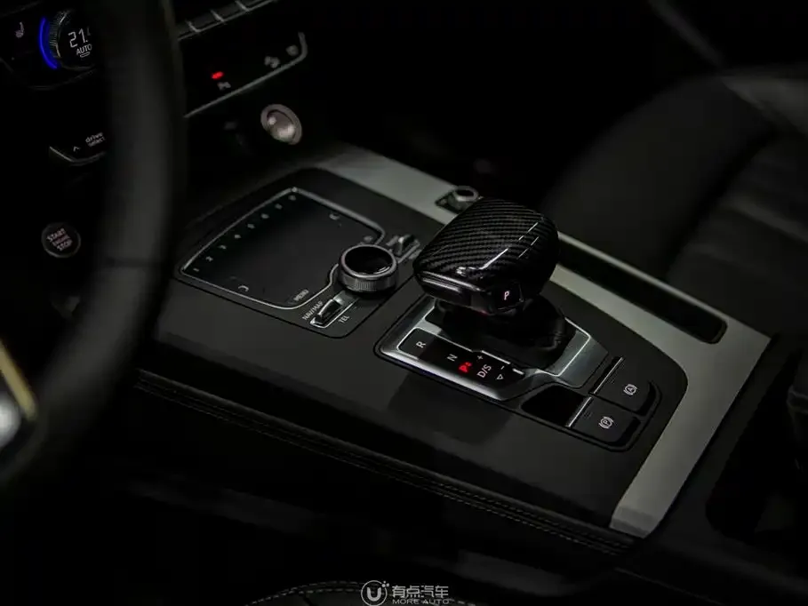 Audi Q5L 2021 из CN, фото 9
