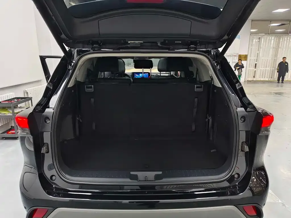 Toyota Highlander 2023 из CN, фото 6