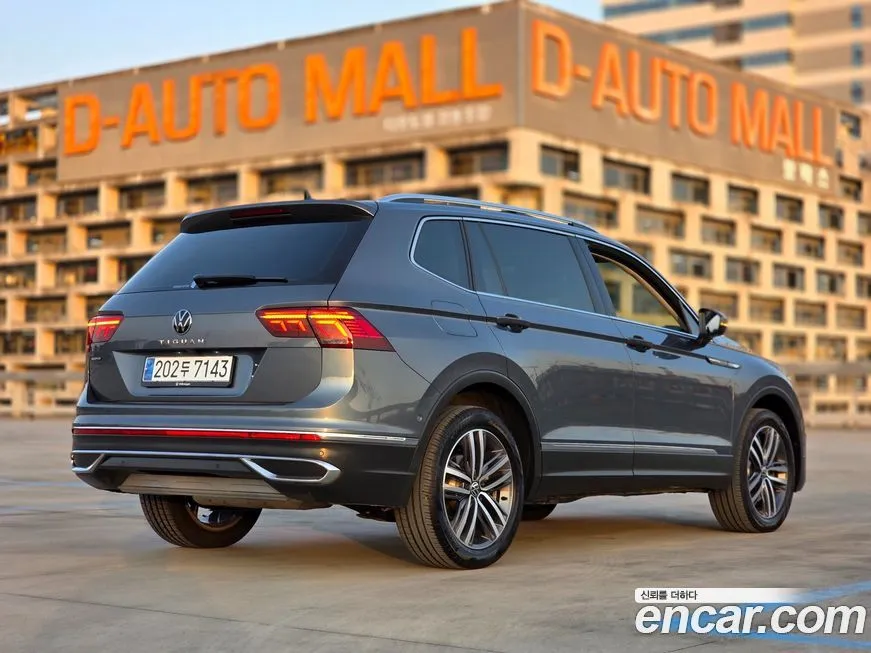Volkswagen Tiguan — фото 5