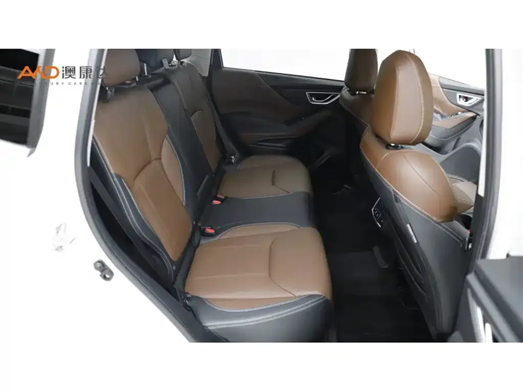 Subaru Forester 2023 из CN, фото 8