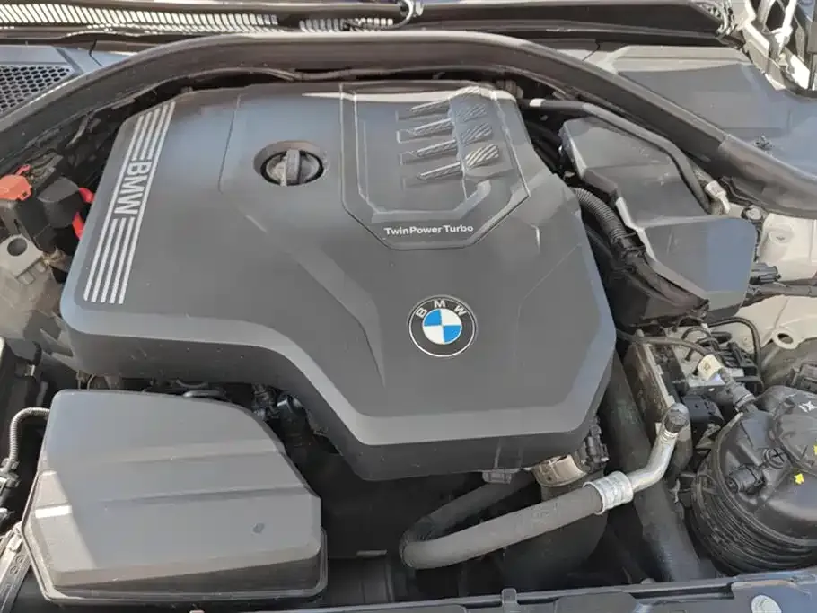 BMW 3 Series 2024 из CN, фото 10