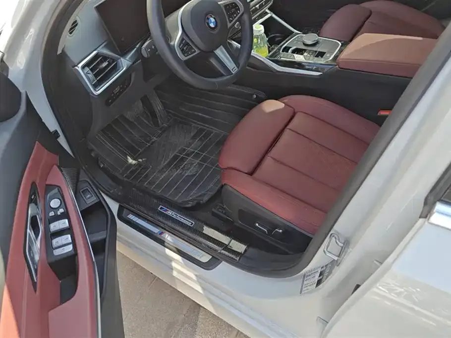 BMW 3 Series 2024 из CN, фото 9