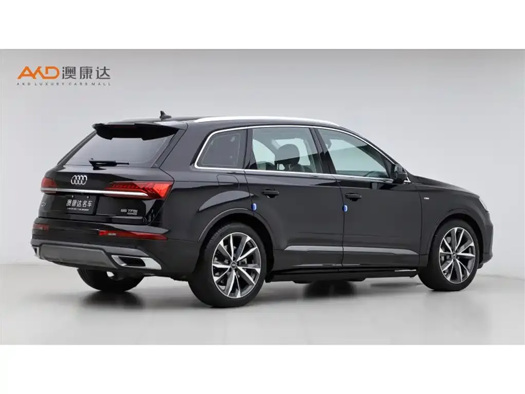 Audi Q7 2024 из CN, фото 3