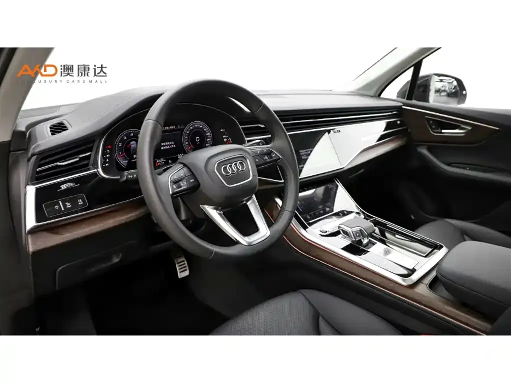 Audi Q7 2024 из CN, фото 6