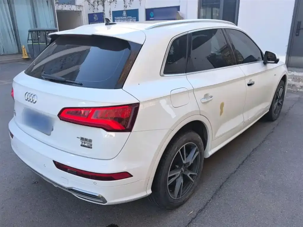 Audi Q5L 2021 из CN, фото 7