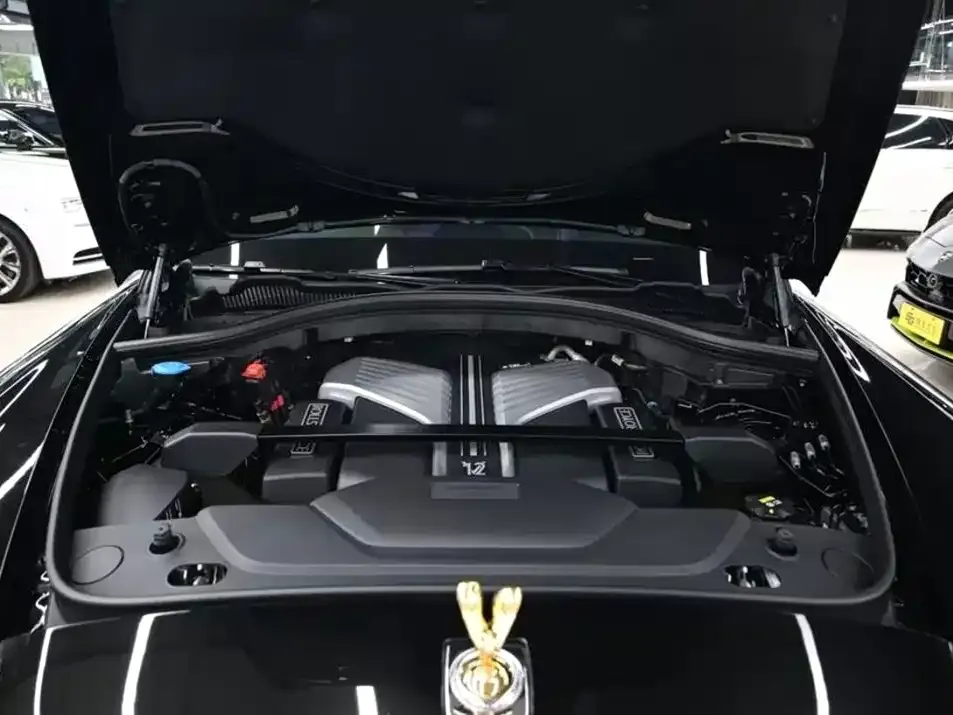 Rolls-Royce Cullinan 2022 из CN, фото 5