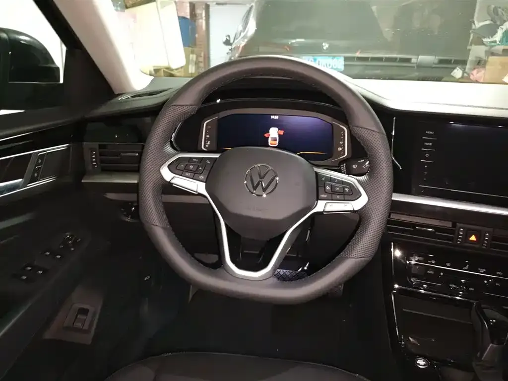Volkswagen Passat — фото 3
