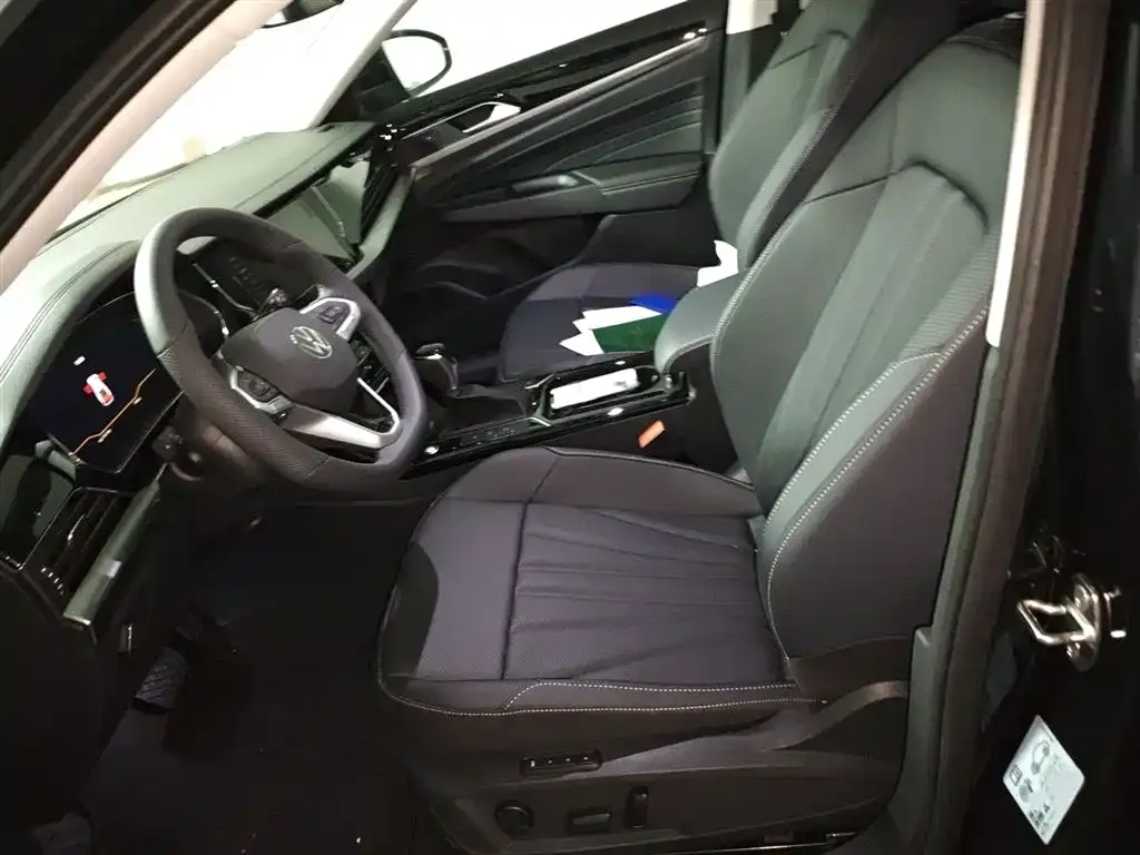 Volkswagen Passat — фото 8