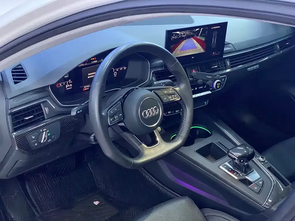 Audi A4L 2022 из CN, фото 10
