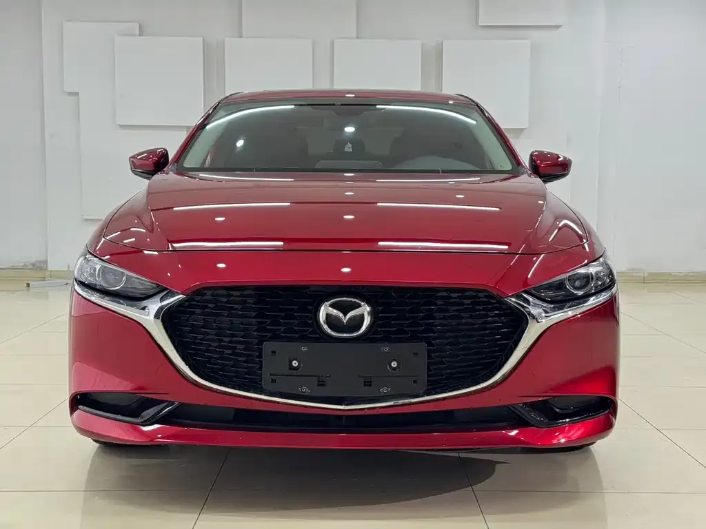 Mazda 3 Axela 2021 из CN, фото 2