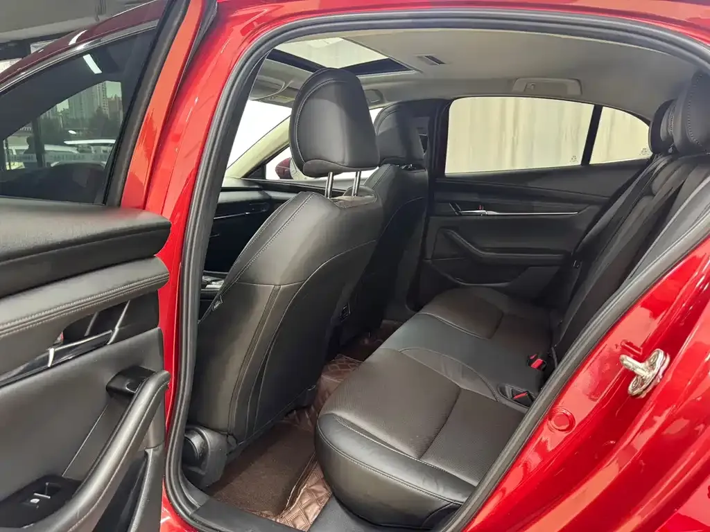 Mazda 3 Axela 2021 из CN, фото 8
