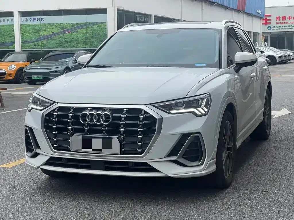 Audi Q3 2022 из CN, фото 1