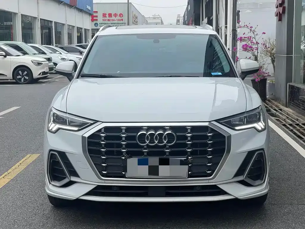 Audi Q3 2022 из CN, фото 2