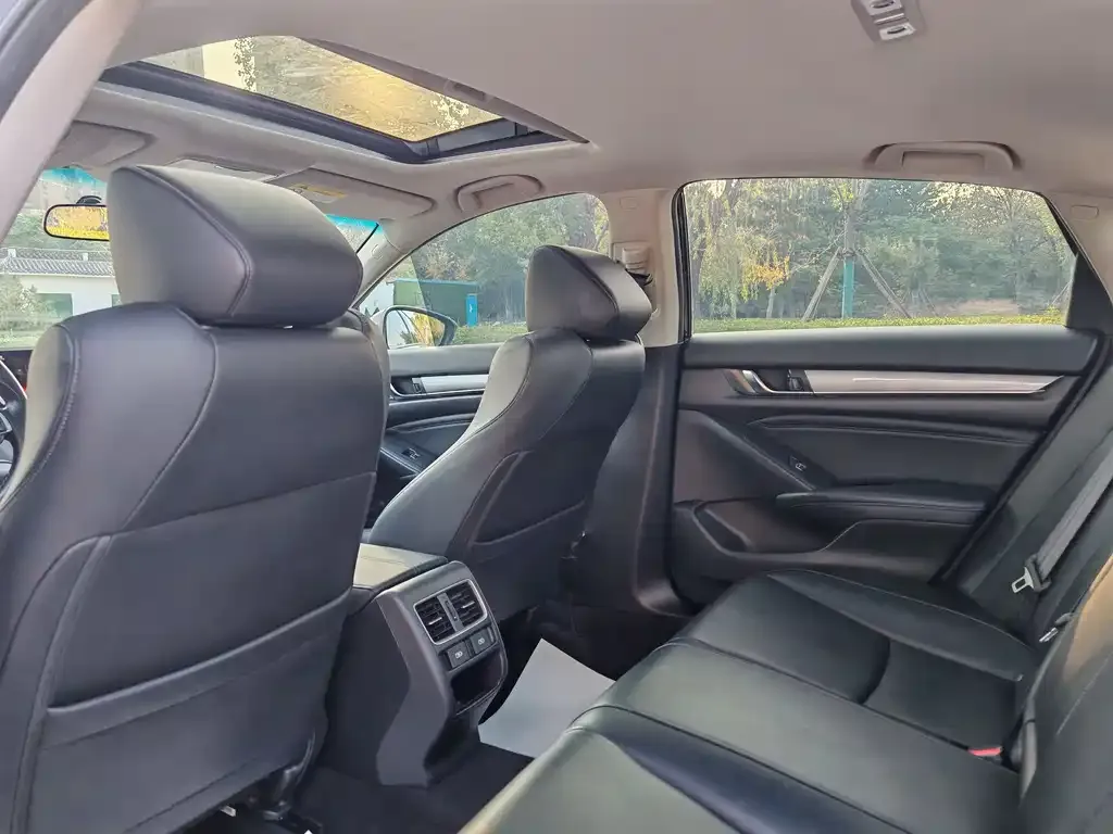 Honda Accord 2025 из CN, фото 9