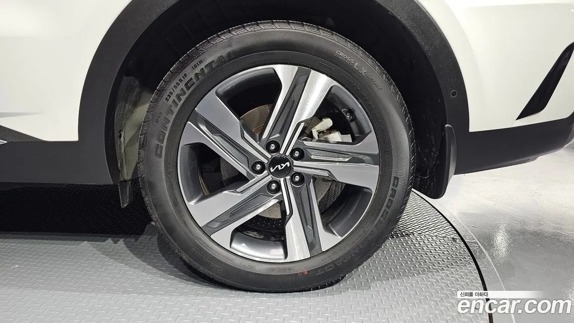 Kia Sorento — фото 5