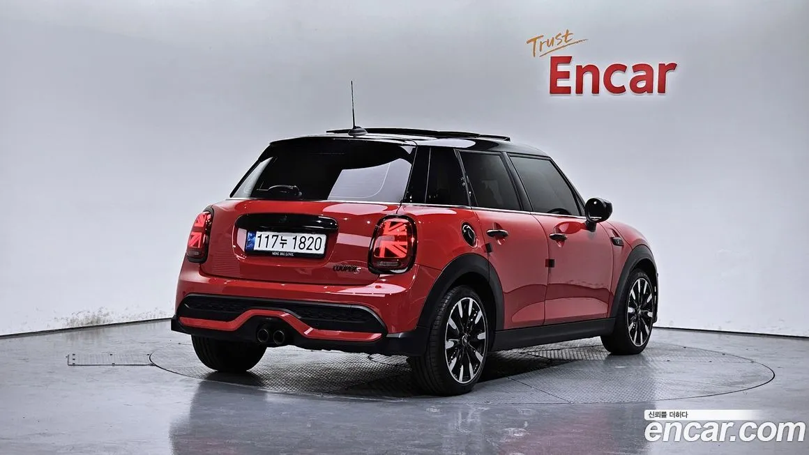 Mini Cooper 2022 из KR, фото 2